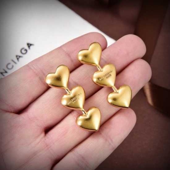 I want to buy more this year! Earrings 2023SS BALENCIAGA Balenciaga I want to buy more this year! Earrings 2023SS BALENCIAGA Balenciaga